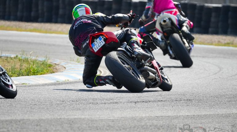 Corso di guida moto a Airola (Benevento)